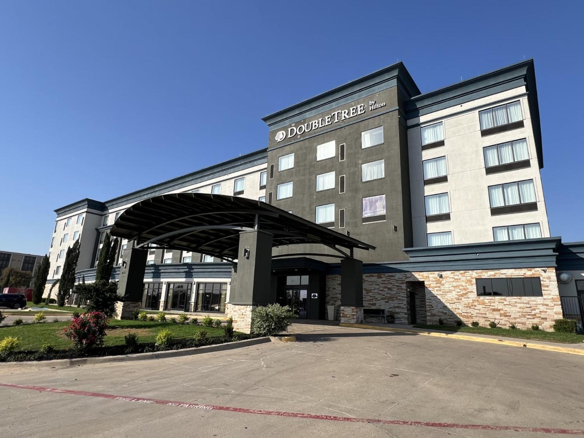 Doubletree By Hilton Fort Worth Fossil Creek Exterior foto