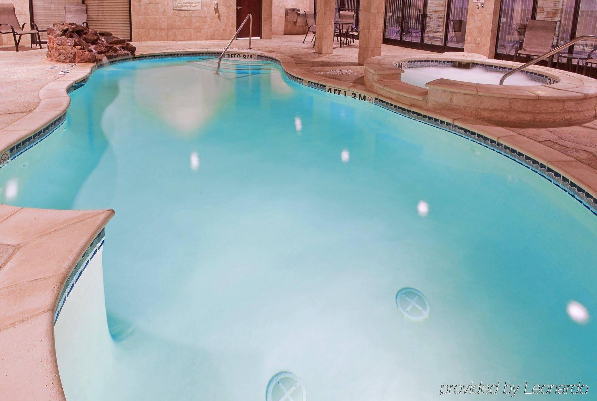Doubletree By Hilton Fort Worth Fossil Creek Exterior foto