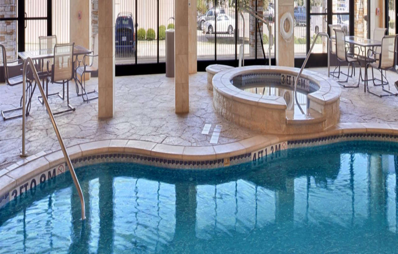 Doubletree By Hilton Fort Worth Fossil Creek Exterior foto